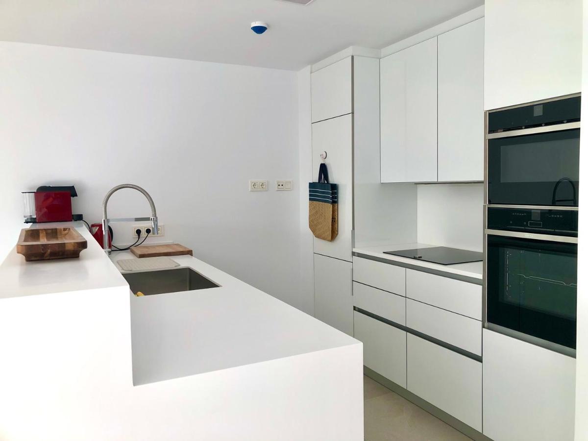 Modern Apartment In Front Of Cabopino Golf Marbella Exterior foto
