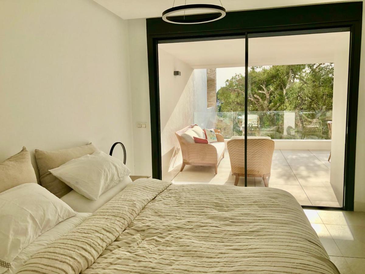Modern Apartment In Front Of Cabopino Golf Marbella Exterior foto