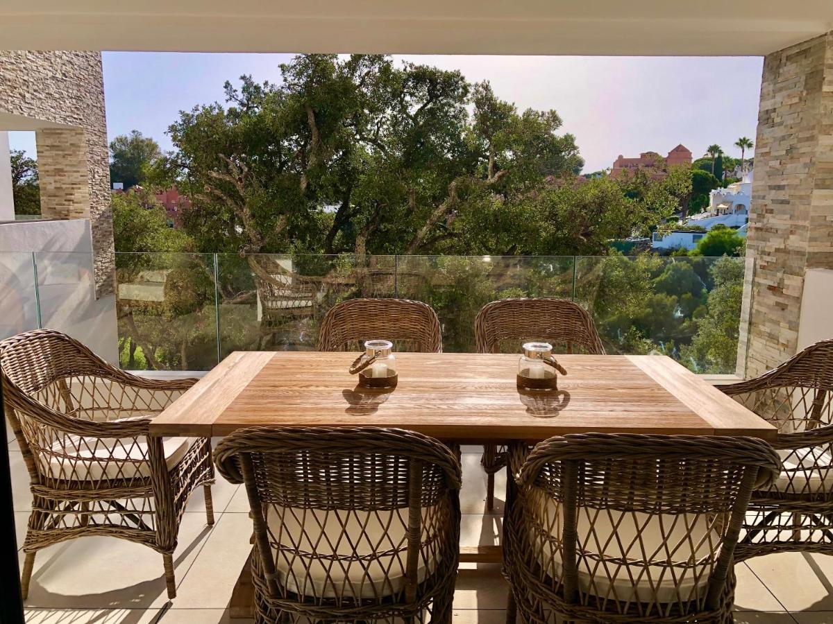 Modern Apartment In Front Of Cabopino Golf Marbella Exterior foto